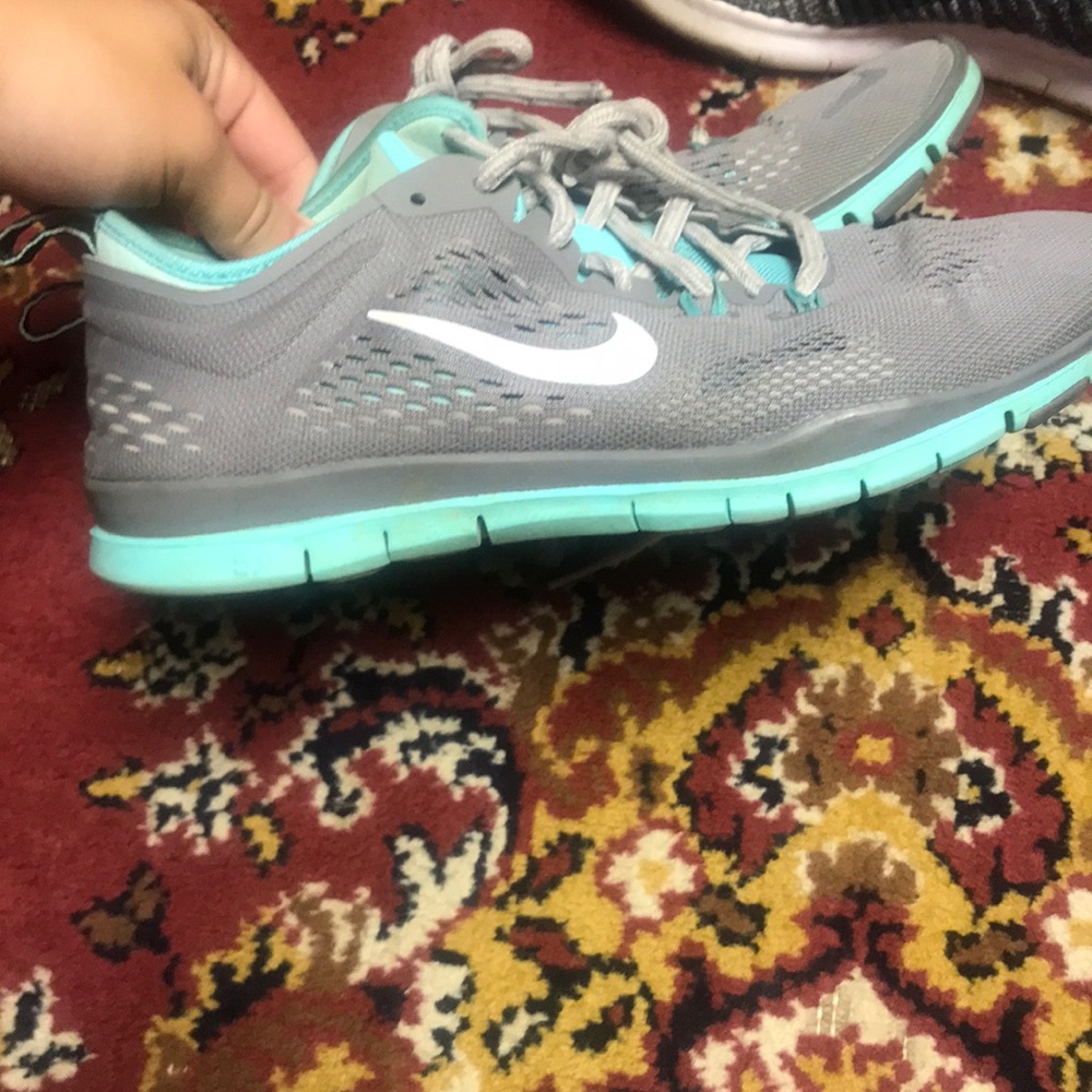 Nike free fit 4 size 7